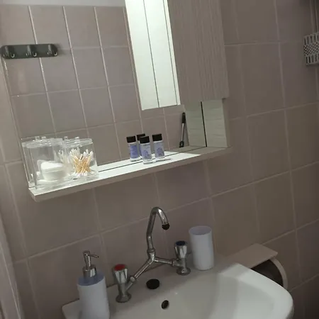 Apartamento Evdokia 4 *